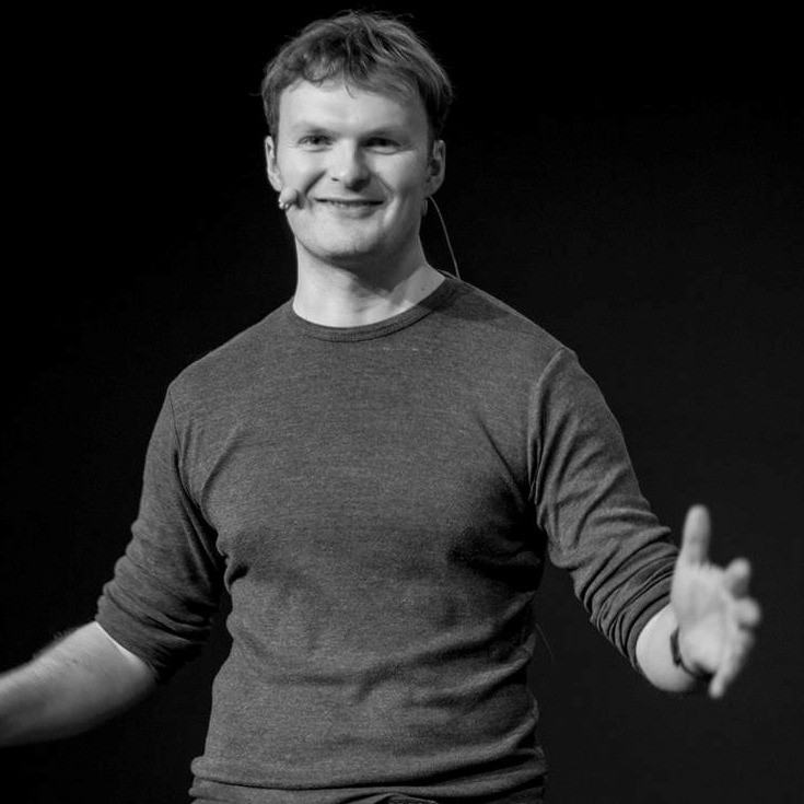 Fionn Kientzler Managing Partner at suxeedo - CRO.CAFE podcast guest